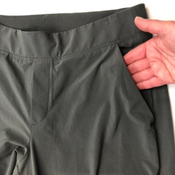 Athleta Charcoal Cropped Pants - Picture 5 of 8